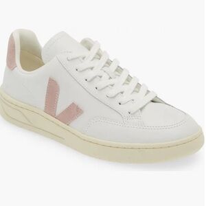 Veja V12 Extra White/Babe
